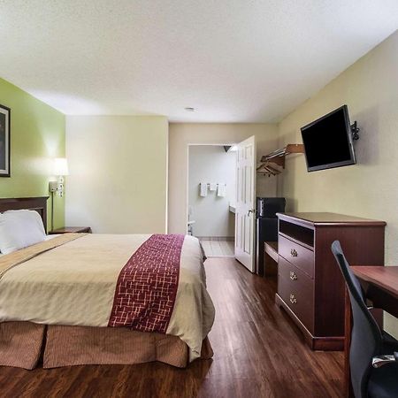 Rodeway Inn Bolivar Buitenkant foto