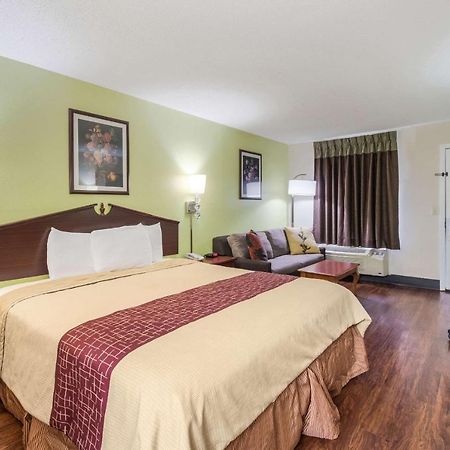 Rodeway Inn Bolivar Buitenkant foto